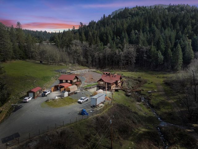 928 N Old Stage Road, Wolf Creek, OR 97497