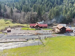 928 N Old Stage Road, Wolf Creek, OR 97497