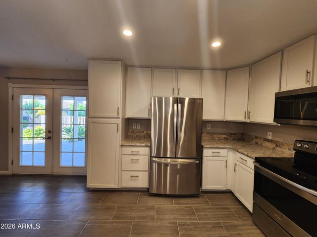 1116 E REDFIELD Road, Tempe, AZ 85283