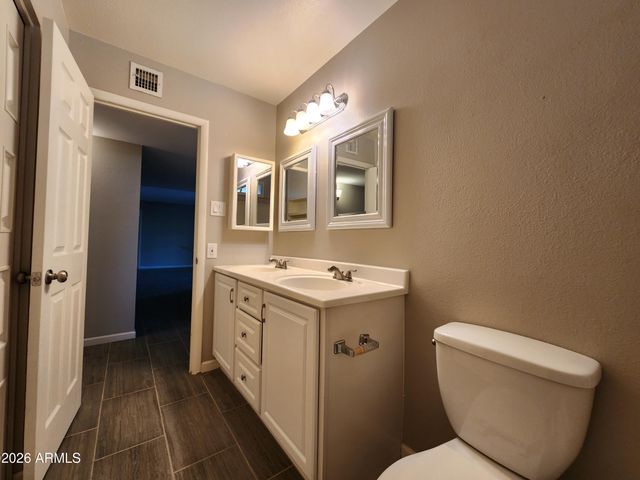 1116 E REDFIELD Road, Tempe, AZ 85283