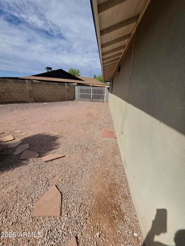 1116 E REDFIELD Road, Tempe, AZ 85283