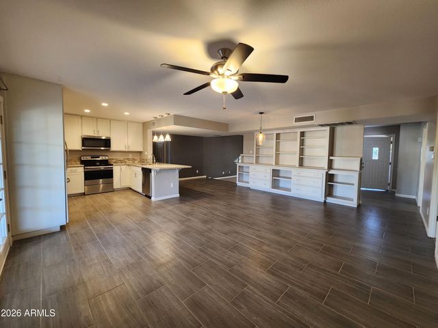 1116 E REDFIELD Road, Tempe, AZ 85283