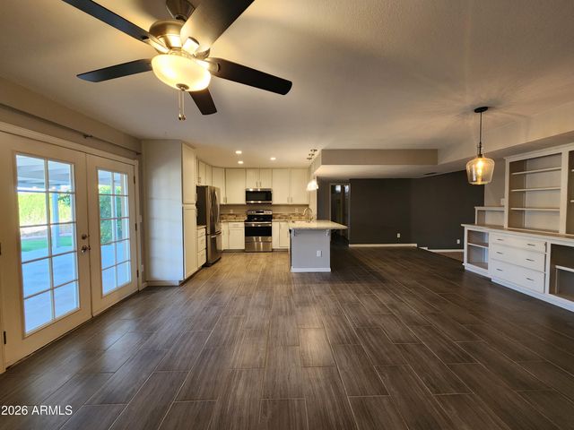 1116 E REDFIELD Road, Tempe, AZ 85283