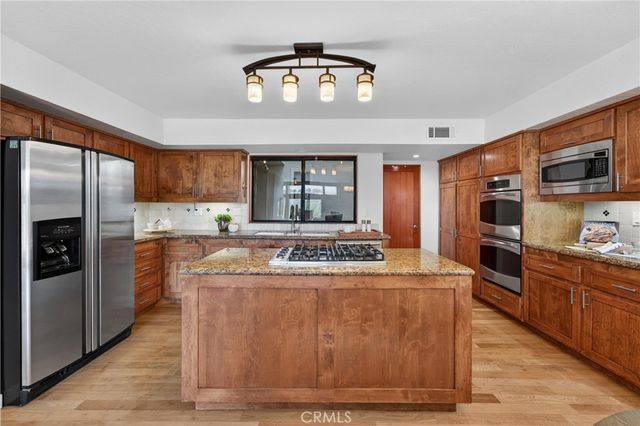 4 Woodhaven, Laguna Niguel, CA 92677