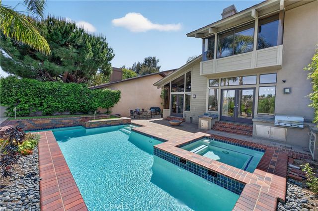 4 Woodhaven, Laguna Niguel, CA 92677