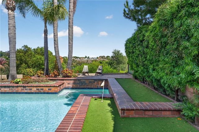 4 Woodhaven, Laguna Niguel, CA 92677