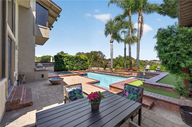 4 Woodhaven, Laguna Niguel, CA 92677