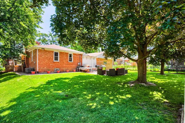 10636 Mason Avenue, Chicago Ridge, IL 60415