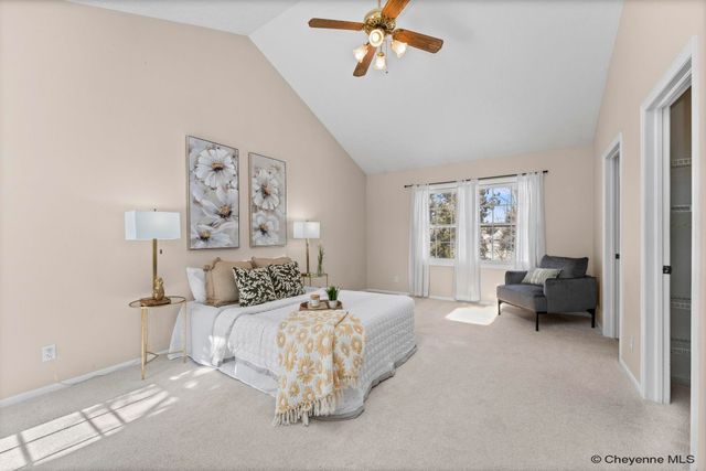 912 OAKHURST DR, Cheyenne, WY 82009