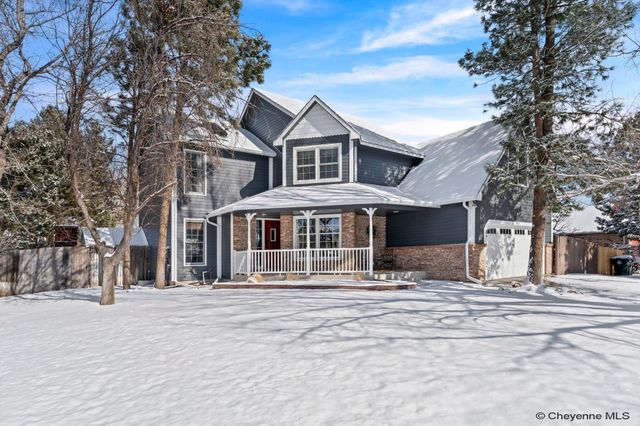 912 OAKHURST DR, Cheyenne, WY 82009