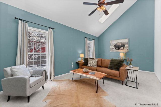 912 OAKHURST DR, Cheyenne, WY 82009