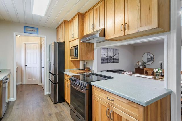 2166 Park Ridge Dr, Riverbank, CA 95367