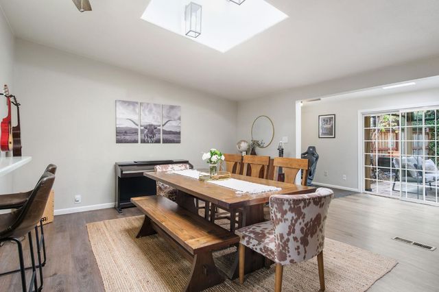 2166 Park Ridge Dr, Riverbank, CA 95367