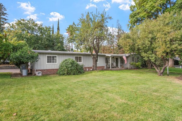 2166 Park Ridge Dr, Riverbank, CA 95367