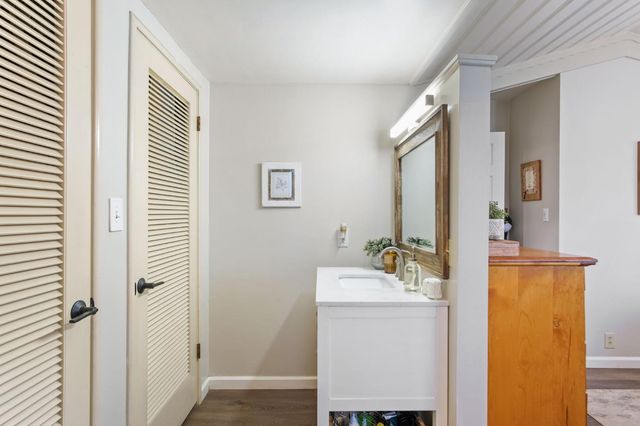 2166 Park Ridge Dr, Riverbank, CA 95367