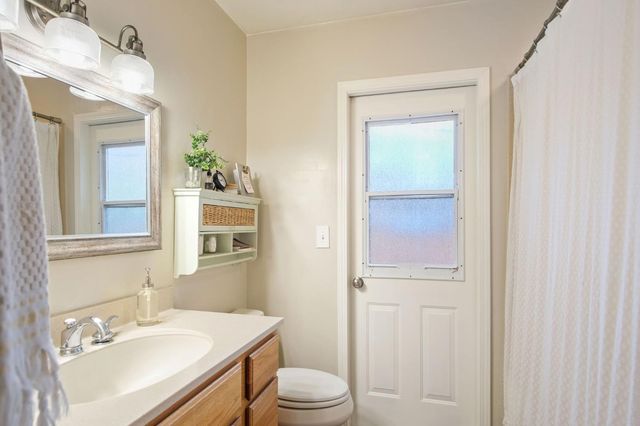 2166 Park Ridge Dr, Riverbank, CA 95367