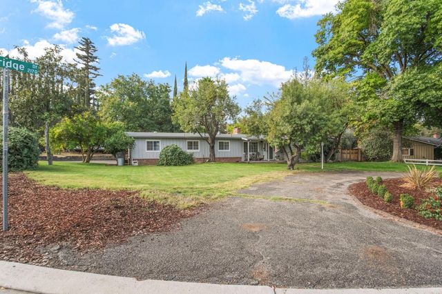 2166 Park Ridge Dr, Riverbank, CA 95367