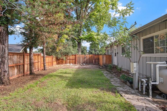 2166 Park Ridge Dr, Riverbank, CA 95367