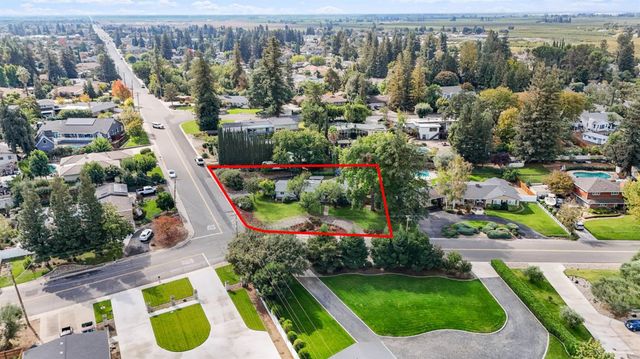 2166 Park Ridge Dr, Riverbank, CA 95367