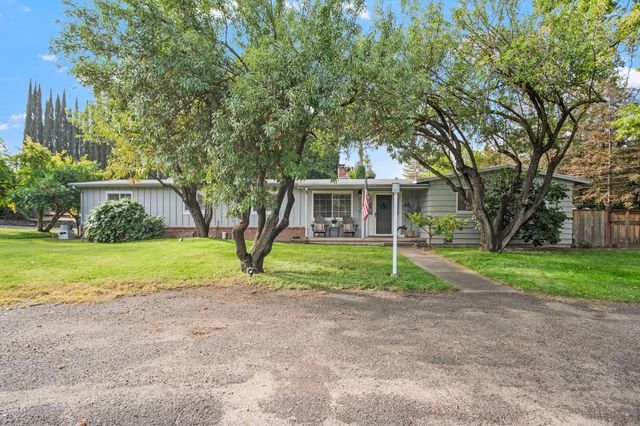 2166 Park Ridge Dr, Riverbank, CA 95367