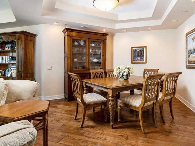 295 Grande WAY 401, Naples, FL 34110