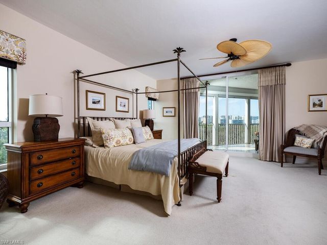 295 Grande WAY 401, Naples, FL 34110