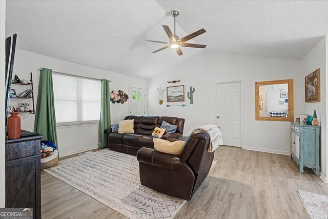 140 Pinnacle Way, Carrollton, GA 30117