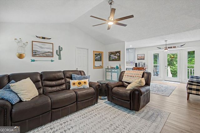 140 Pinnacle Way, Carrollton, GA 30117