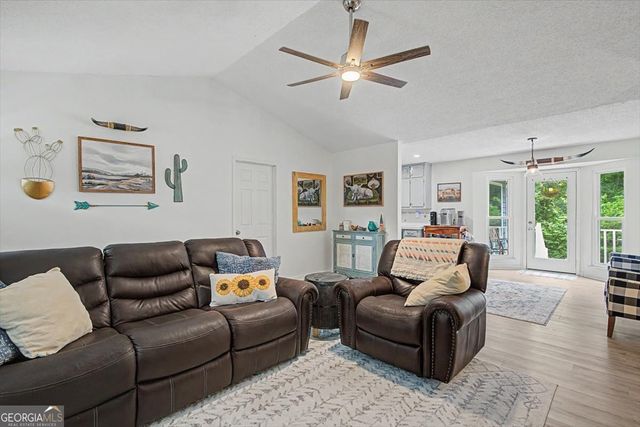 140 Pinnacle Way, Carrollton, GA 30117