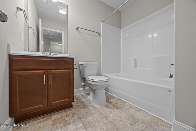 211 N Stingray Lane, Sneads Ferry, NC 28460