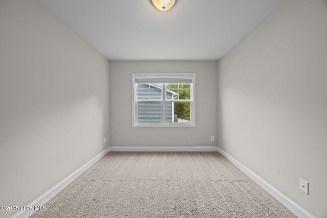 211 N Stingray Lane, Sneads Ferry, NC 28460