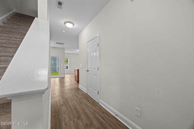 211 N Stingray Lane, Sneads Ferry, NC 28460