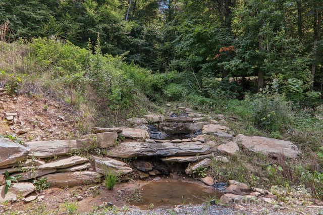 1105 Falls View Drive, Bryson City, NC 28713