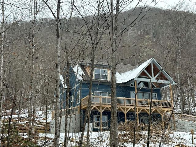 1105 Falls View Drive, Bryson City, NC 28713