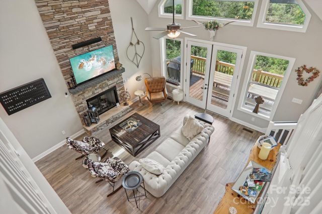 1105 Falls View Drive, Bryson City, NC 28713