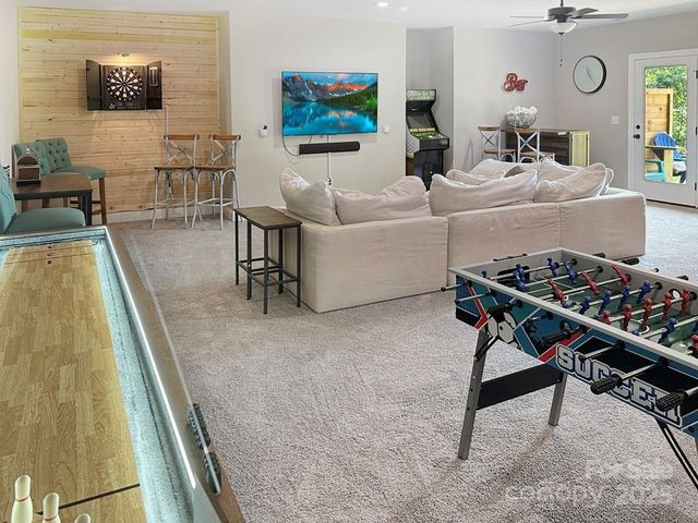 1105 Falls View Drive, Bryson City, NC 28713