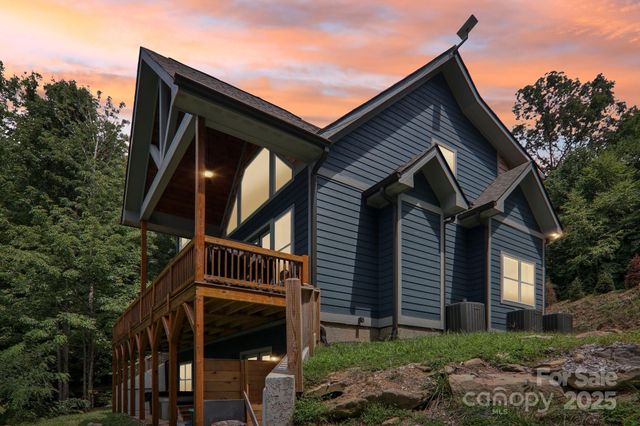 1105 Falls View Drive, Bryson City, NC 28713