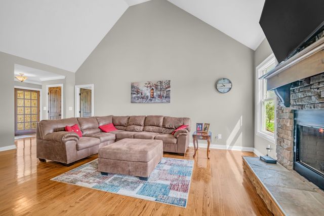 2661 Spencer Mill Rd, Bon Aqua, TN 37025