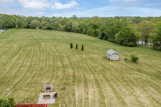 2661 Spencer Mill Rd, Bon Aqua, TN 37025