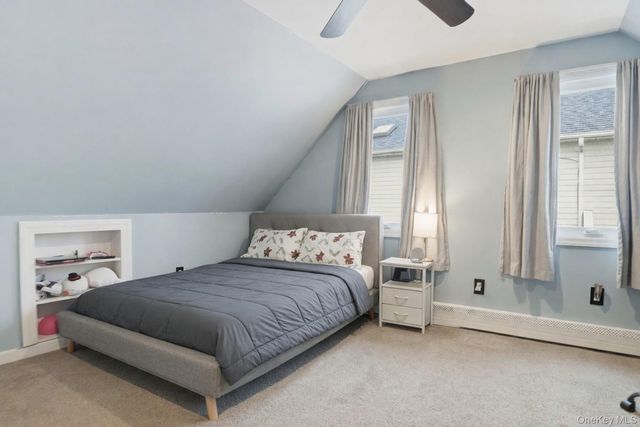 35 Twin Lane N, Wantagh, NY 11793