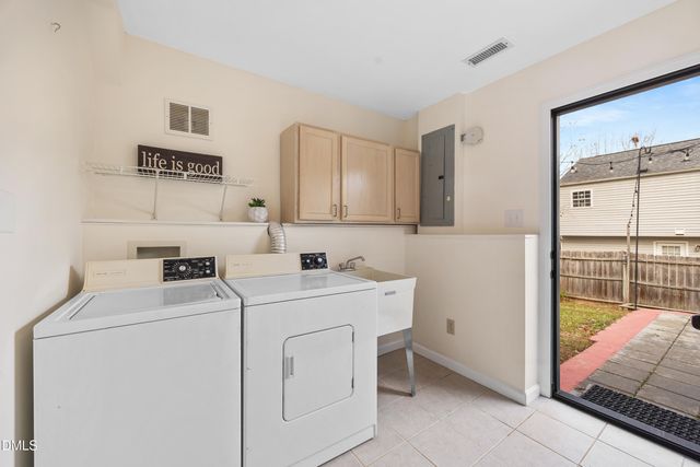 628 Oleander Road, Raleigh, NC 27603