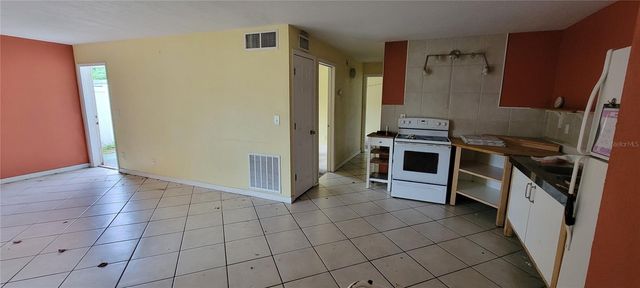 1799 N HIGHLAND AVENUE 155, Clearwater, FL 33755