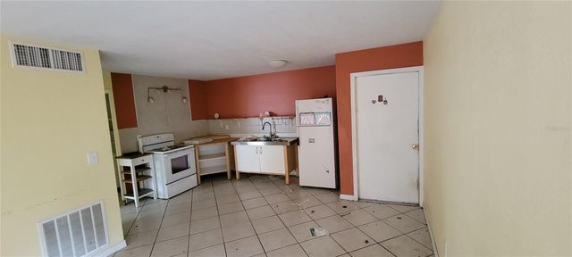 1799 N HIGHLAND AVENUE 155, Clearwater, FL 33755