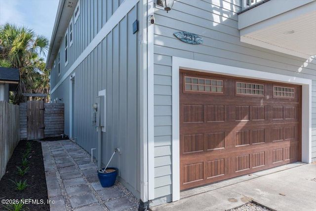 231 10TH Avenue S, Jacksonville Beach, FL 32250