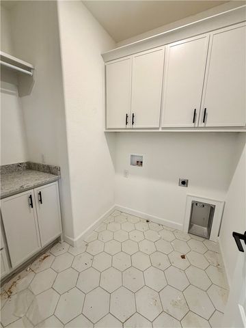 1512 Lookout Lane, Cave Springs, AR 72718