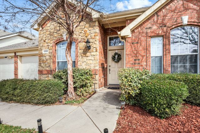 12304 Langley Hill Drive, Fort Worth, TX 76244