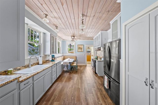 212 S COOLIDGE AVENUE, Tampa, FL 33609