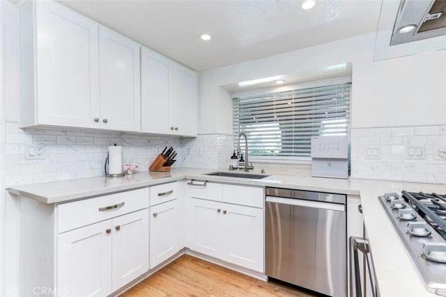 530 W Wedgewood, La Habra, CA 90631