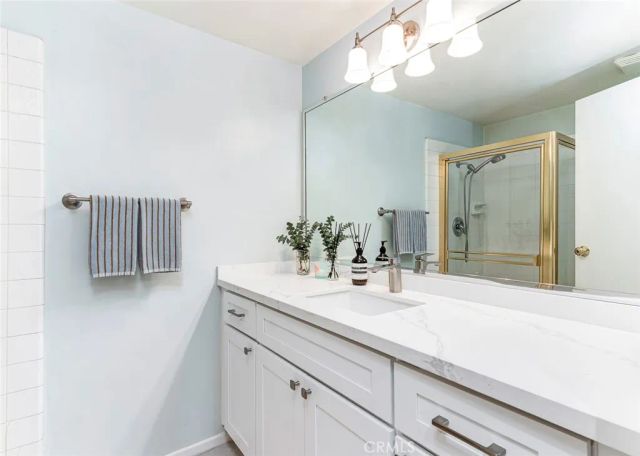 530 W Wedgewood, La Habra, CA 90631