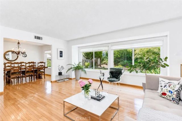530 W Wedgewood, La Habra, CA 90631